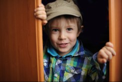 VIC DANA Porodica Dosadnjaković, u punom broju, zvoni na vrata Peričinih roditelja...